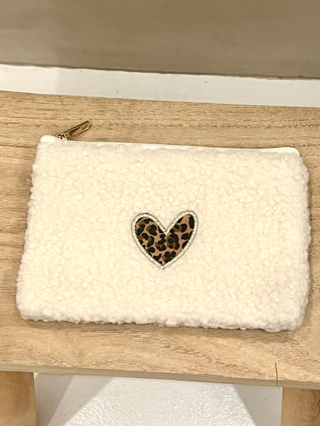 POCHETTE BOUCLÉE COEUR LEOPARD