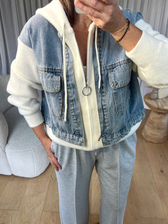 VESTE EN JEANS PULL CAPUCHE