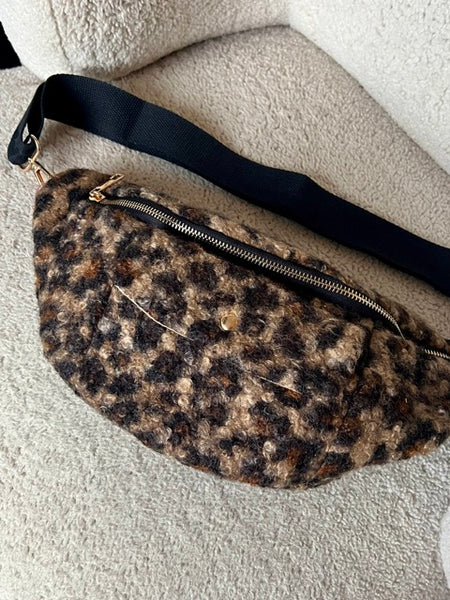 SAC BANANE BOUCLÉ LÉOPARD